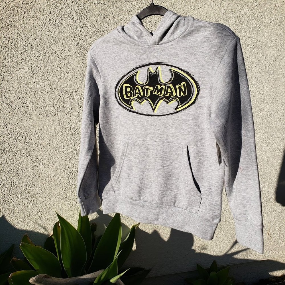 NEW Boy's Size 5  Batman Hoodie Sweatshirt Sweater New with tags